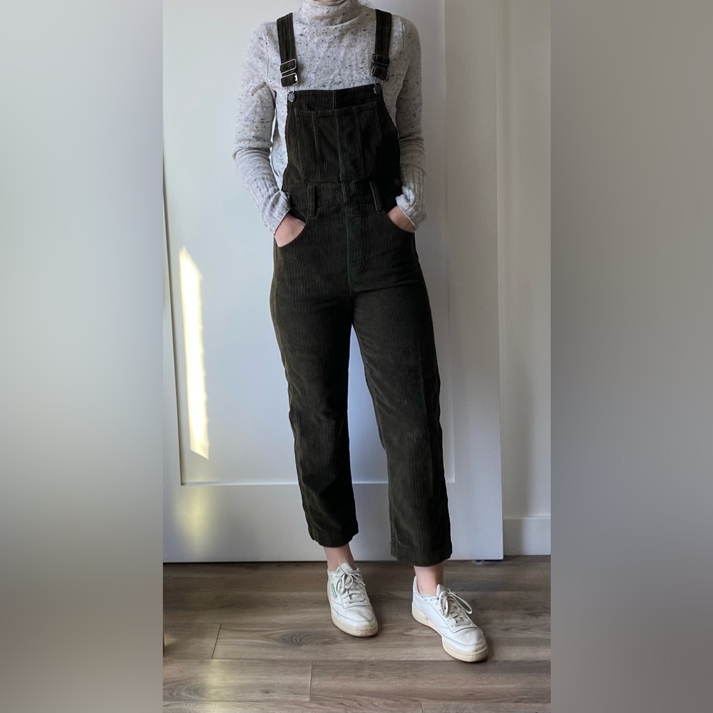 Brand new Madewell corduroy overalls in forest green